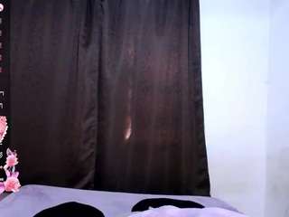 sweetass-18's CamSoda show and profile