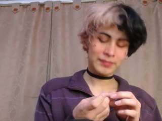 sweetass-18 webcam