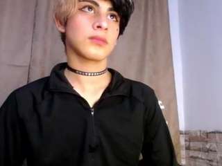 sweetass-18 Sex Cam Show