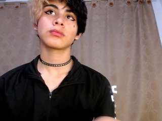 sweetass-18 Sex Cam Show