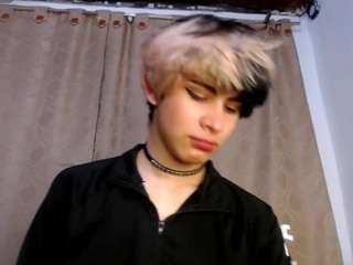sweetass-18 Sex Cam Show