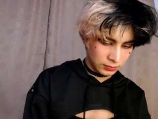 sweetass-18 Sex Cam Show