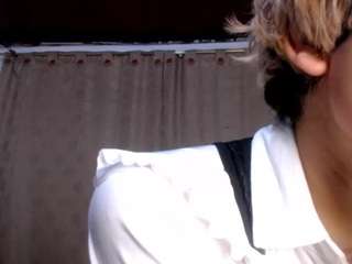 sweetass-18 live webcam show