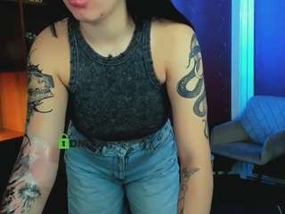 vivy-star's CamSoda show and profile