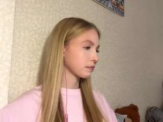  aaliyahking chat room