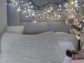 chloeadamstx Live Webcam on CamSoda