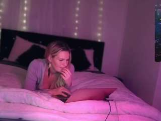 larablakexxx webcam