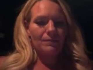 Larablakexxx - matured slut for a bonkers online show larablakexxx from CamSoda