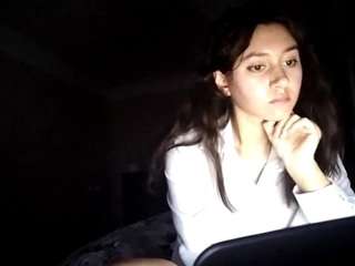  rileyyounghardbake chat room