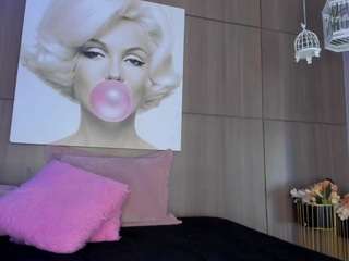 saraycollins live webcam show