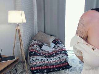 tildacourseault live webcam show