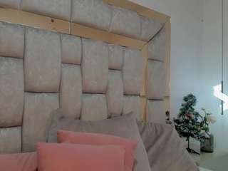 dulcelyra Live Webcam on CamSoda