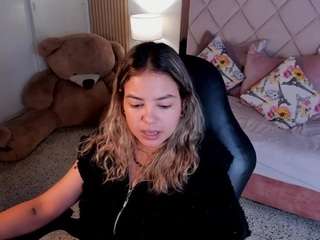 dulcelyra live webcam show
