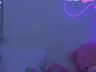 hayle-hill, female webcam model,  years old, on live webcam