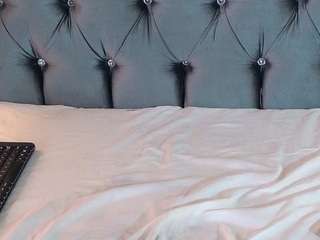 isabella3020's live room