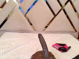ISABELLA live cam preview