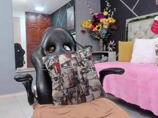 krismillff webcam model