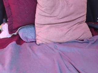 maraax's CamSoda show and profile