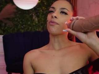 le modèle sisi-on-dee est en webcam porno dans un show sur le site camsoda, il possède les tags suivants: ass bouncing,lush,young adult,teen 18,tease,tattoos,striptease,strip,smoking,small tits,shaved pussy,sexy,red hair,orgasm,no drinking,full nudity,asshole,foot fetish,fetish,feet
