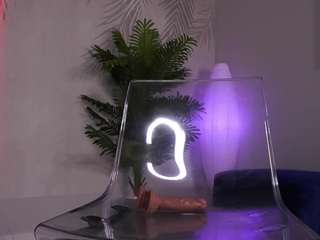 sisi-on-dee live webcam show