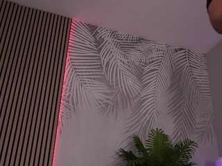 sisi-on-dee live webcam show
