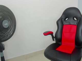  yeliss-brown chat room