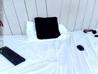 cortes-marcela's CamSoda show and profile