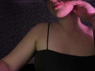  elisaaniston chat room