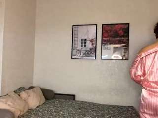 Check-out the passionate 23 years old rileycampbell from CamSoda as she gets silly rileycampbell from CamSoda