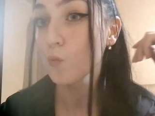 LaylaYoung