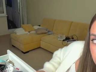  madelinenelson chat room