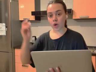  madelinenelson chat room