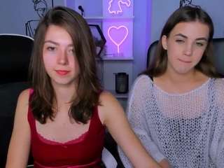 suzi-love from CamSoda is Freechat