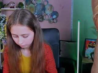 suzi-love webcam model