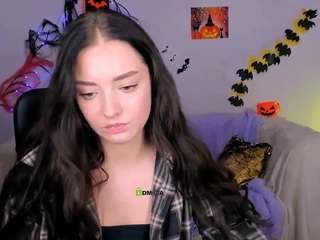suzi-love Live Webcam on CamSoda