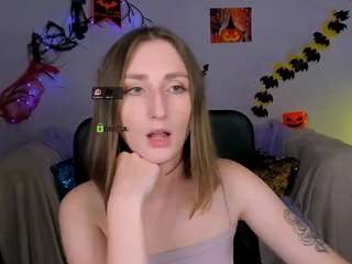 suzi-love Live Webcam on CamSoda
