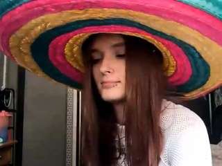 aaliyahflores Live Webcam on CamSoda