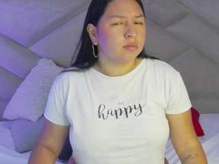 bellaarouxx webcam