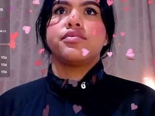 honeypussybiz Live Webcam on CamSoda