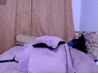 honeypussybiz webcam