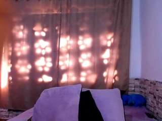 honeypussybiz live cam profile