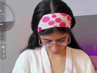 carlina-15's CamSoda show and profile