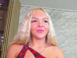 DaisyAbby03