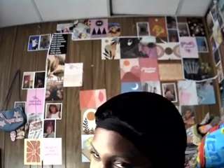 mumnxdor's CamSoda show and profile