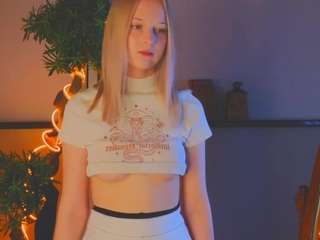 nicholledearson webcam