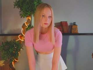 NicholleDearson
