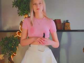 nicholledearson webcam