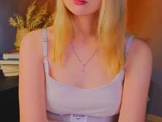 nicholledearson from CamSoda is Freechat