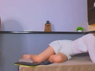 nicholledearson webcam