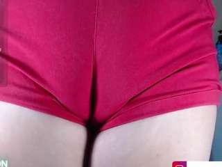 analoveee Live Webcam on CamSoda